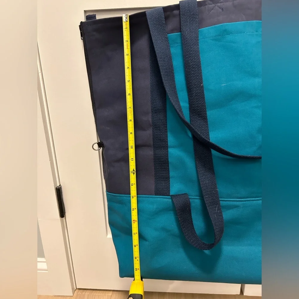 Dog tote bag for medium size dogs! (< 35 lbs)